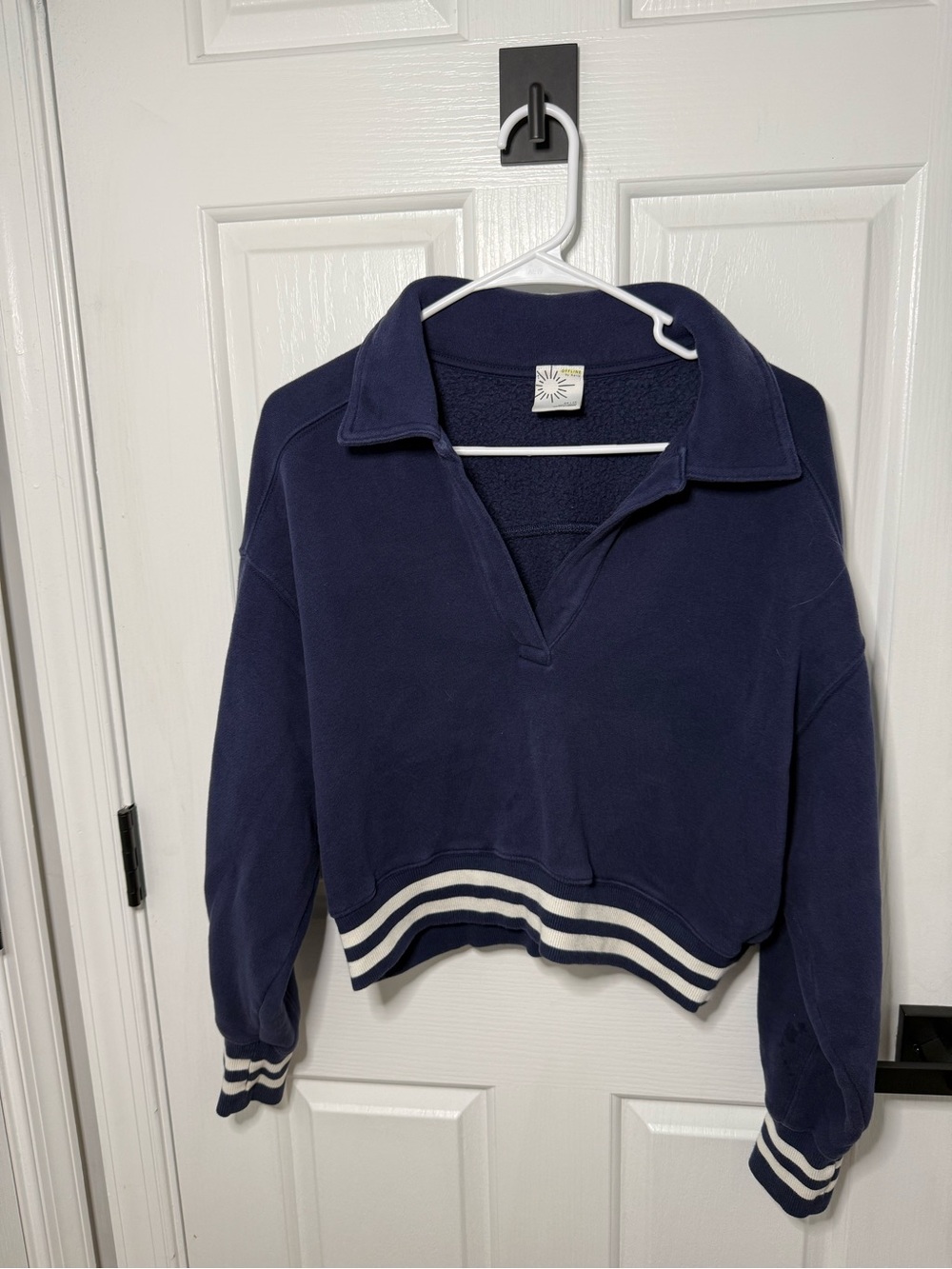Navy Cropped Pullover Sweatshirt with Striped Hem